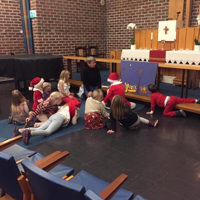 Adventsgudstjeneste med juleverksted